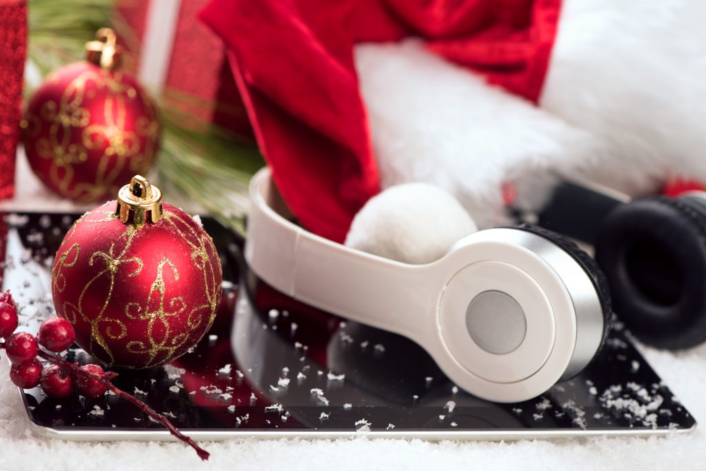 Tech Gift Ideas for the Holidays 2022