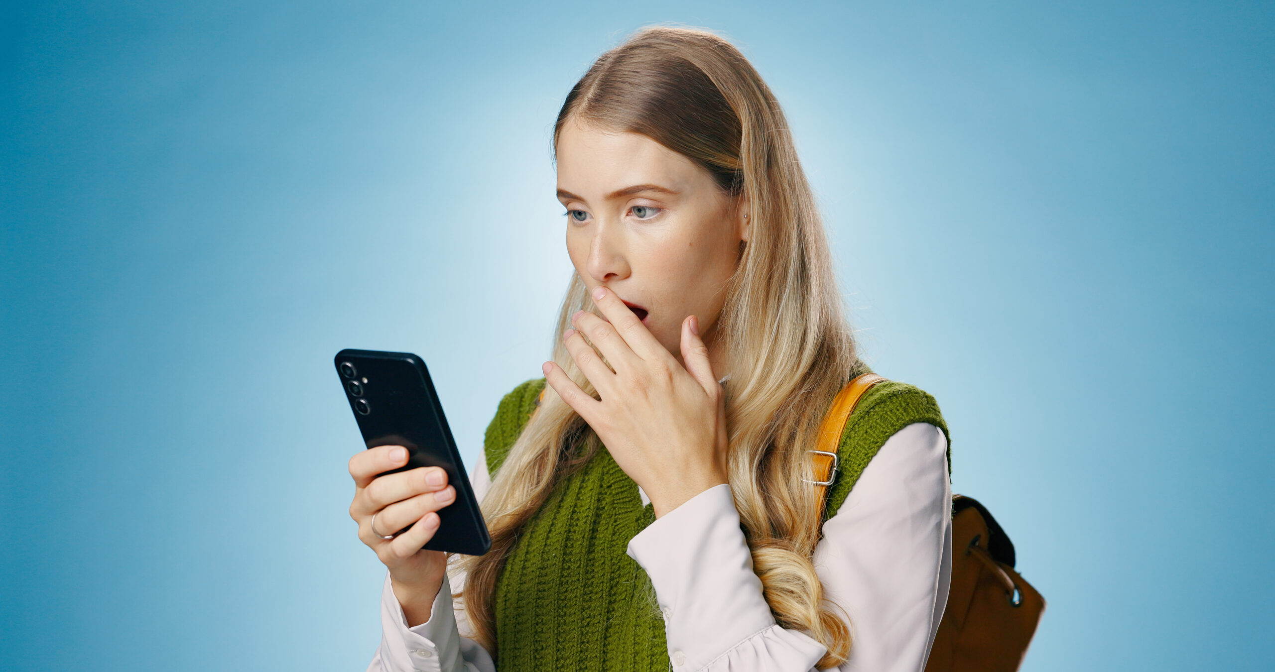 How to Avoid Travel Scams